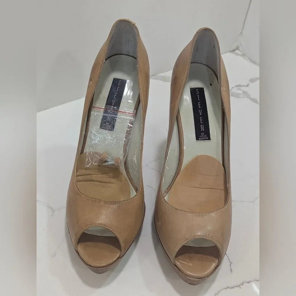 Steve Madden LALO Peep Toe Nude Leather Platform Pumps Shoes Round Toe Size 8.5